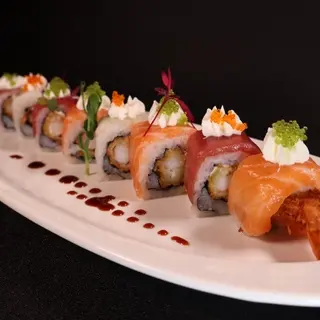 Uramaki Rainbow Special
