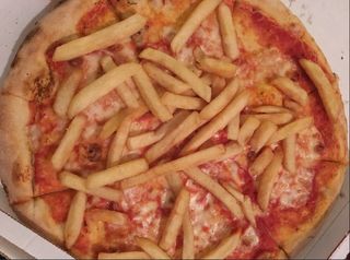 Margherita con patatine fritte