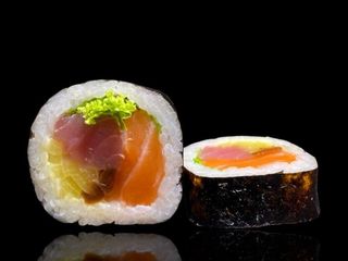 FUTOMAKI DOUBLE FISH 6 szt.