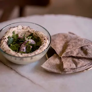 Humus Beiruti
