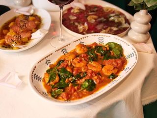 Креветки зі шпинатом в соусі біск (250g)