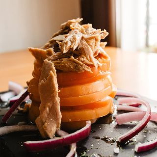 Tomate Aliñado Con Melva