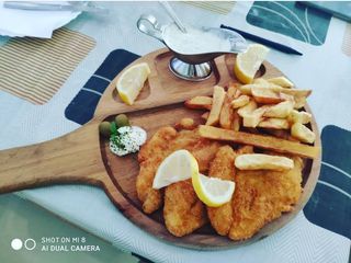 Pohovana piletina velika i pogačica