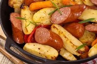 Piatto wurstel e patate
