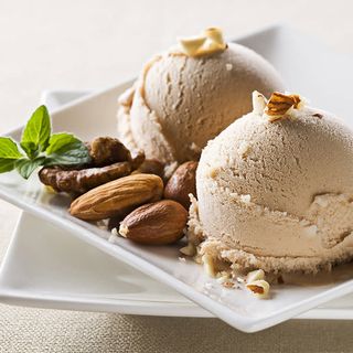 Helado De Turrón Del Islandia