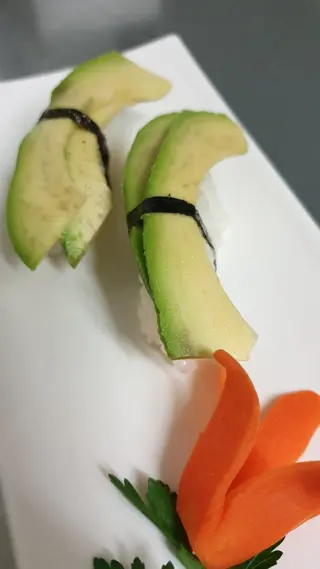 56. Nigiri avocado - 2 pezzi