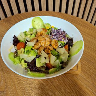 Salada e Camarão