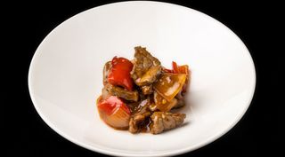 -322-manzo* In Salsa Chili