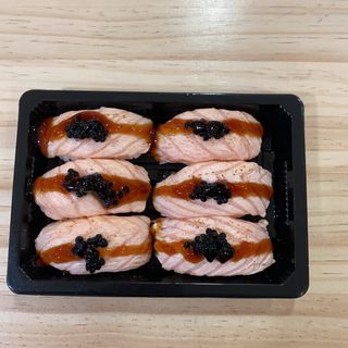 41A Nigiri de salmón flameado (6)
