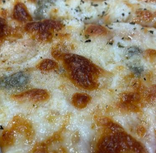 Pizza 5 quesos (30 cm.)