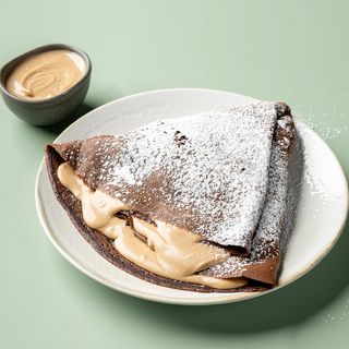 SUPERIOR CREPES: Bacio di dama con mandorle tostate