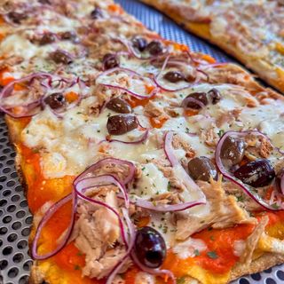 Pizza Tonno (Entera)