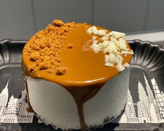 Semifreddo cheesecake salt moú(caramello salato)