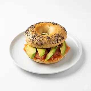 Bagel Salmon & Avocado