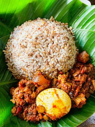 White Rice & ofada sauce