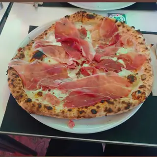 Pizza delizia