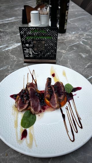 Патешко магре с гарнитура