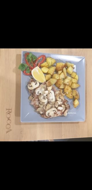 Свинска вратна пържола (230гр)