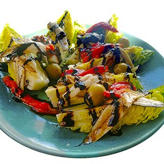 Ensalada Cogollos De Tudela Con Ventresca