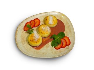 Сырники с бананово-клубничным йогуртом (175г)