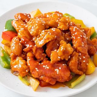 46. Pollo crujiente con salsa agridulce / Crispy chicken + sweet sour sauce