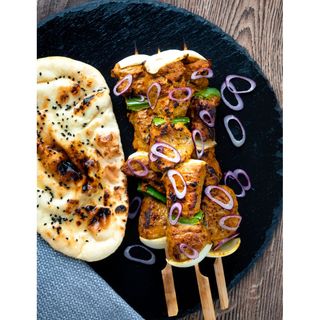 Lamb Mishkaki With Naan (10 Pieces) (Chef's Special)