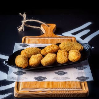 Ración De Jalapeños Con Queso Cremoso (7 Uds.)