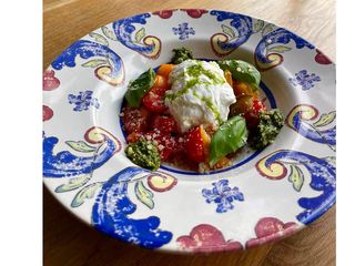 Страчателла з томатами 