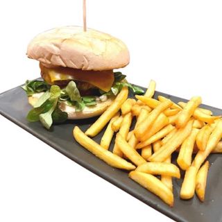 Burguer Gilda Cordero + Patatas