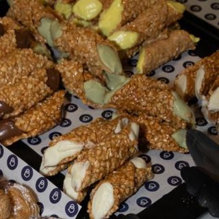 Cannoli xocolata blanca (1 Ud.)