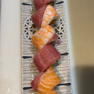 74. Uramaki De Langostino Tempura (8 Pzs.)