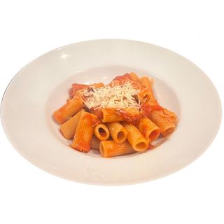 RIGATONI AL ARRABIATA