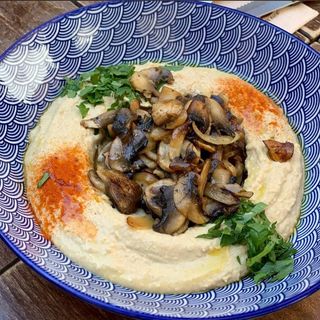 Hummus De Champiñones Y Cebolla Frita