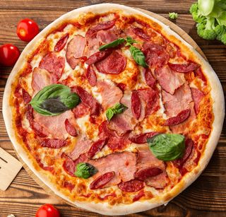 М'ясна піца 30см