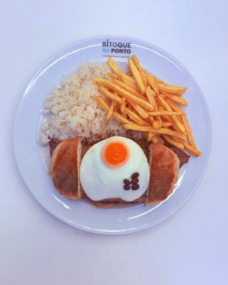 Bitoque à Café Lisboa em Bolo do Caco