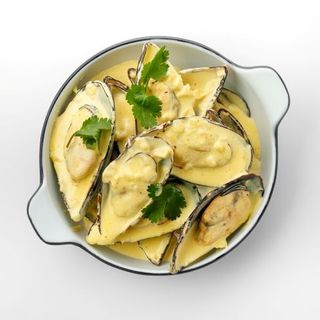 МИДИИ В СЛИВОЧНОМ СОУСЕ