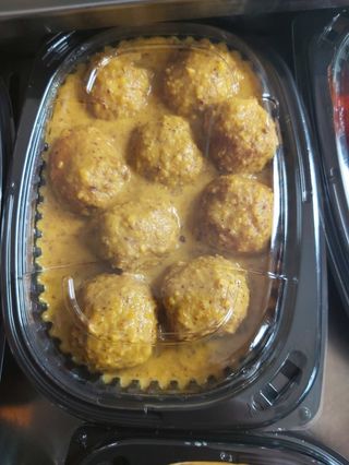 Albóndigas en salsa almendras