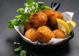 Croquetas de Bacalao (Ración 6 Und)