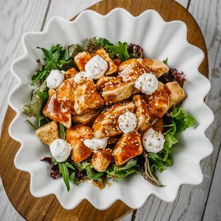 Салат из баклажанов с сыром креметте 