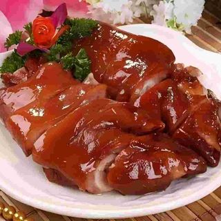 Manitas de cerdo estofadas 卤猪蹄