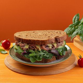 Сендвіч з телятиною