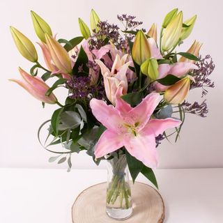 Ramo de liliums orientales