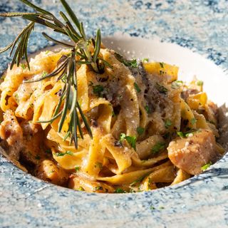 TAGLIATELLE AI FUNGHI PORCINI