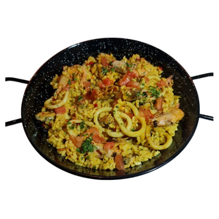 Паеля с морски дарове