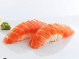 Nigiri salmón (4 Uds.)