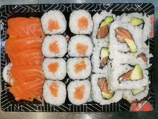 A23 - Sashimi + Maki + California