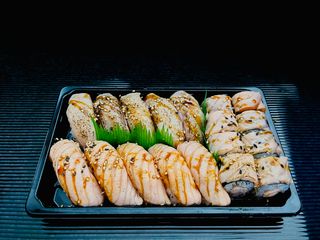 Box 1 Salmão e Atum Braseado (16peças)