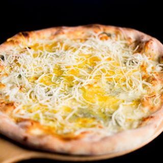 Pizza Quattro Formaggi Ø 45cm
