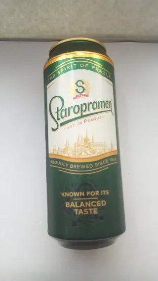 Pivo Staropramen 0.5l