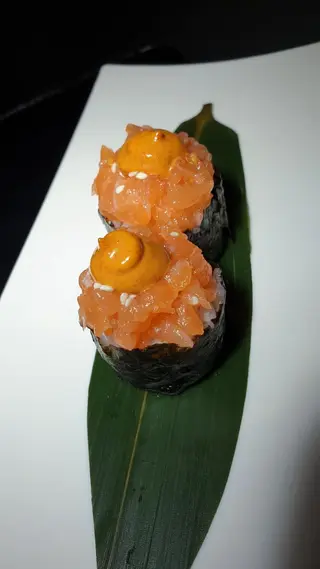 82  Gunkan sake